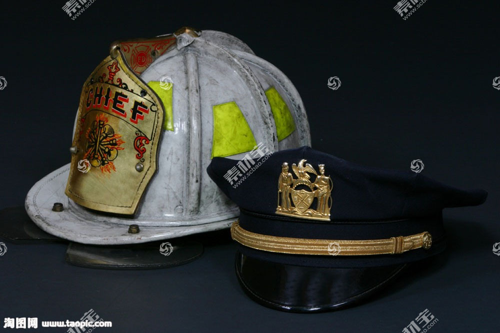 警官的帽子和帽徽图片素材 图片id 其他类别 生活百科 高清图片 素材宝scbao Com